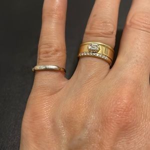 14KT yellow gold with 18KT white gold ring